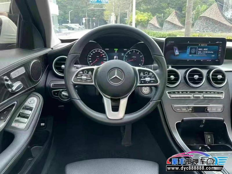 19年奔驰C轿车 19年奔驰C轿车抵押车出售
