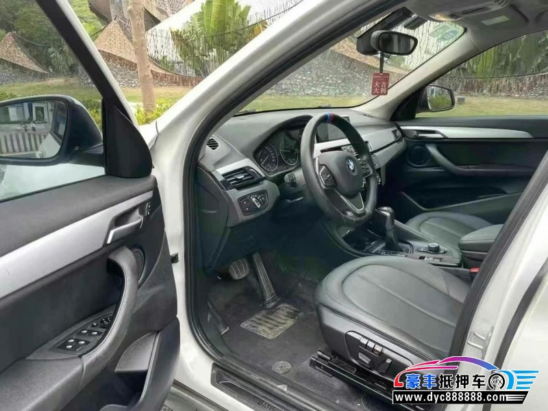 17年宝马X1轿车抵押车出售