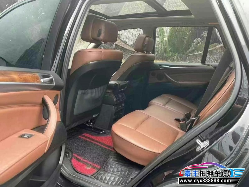 13年宝马X5轿车抵押车出售