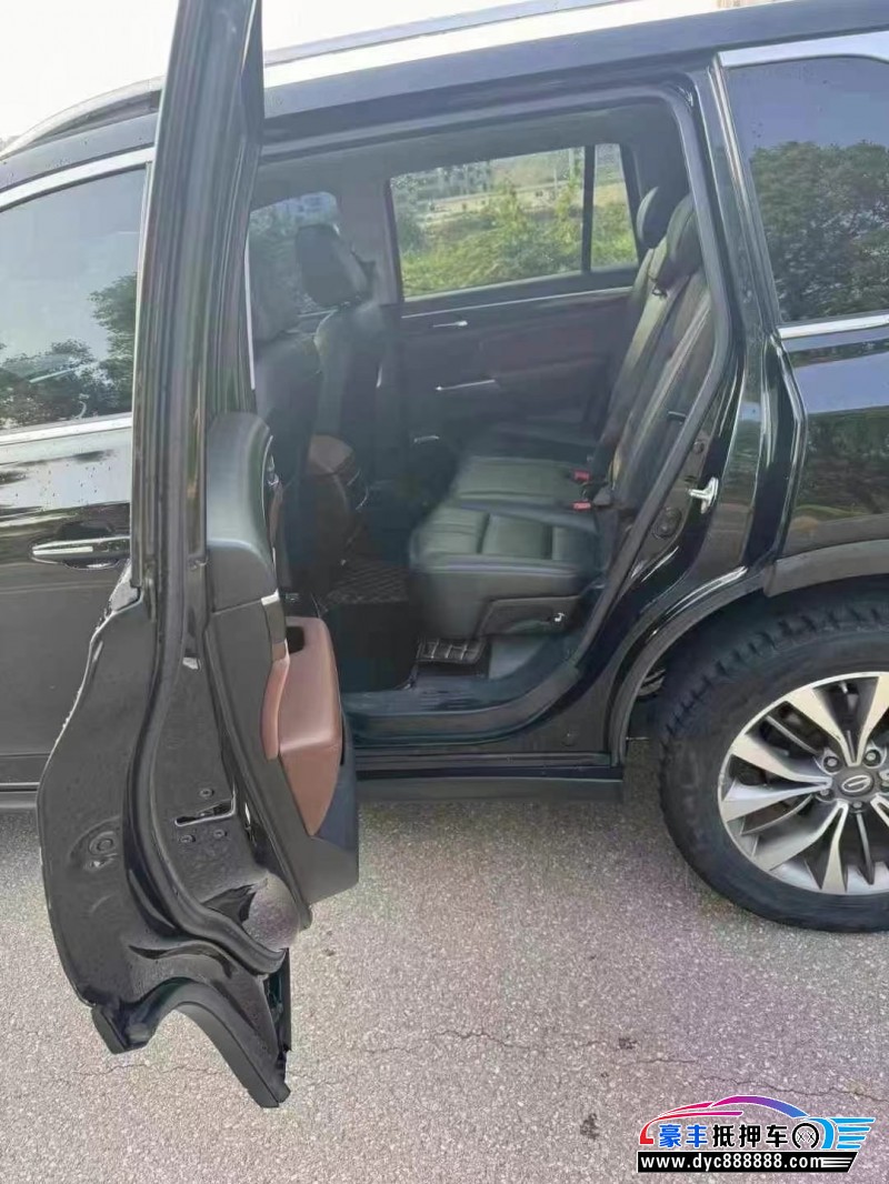 17年传祺GS8轿车抵押车出售