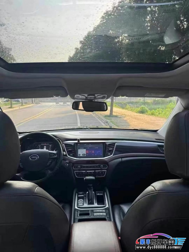 17年传祺GS8轿车抵押车出售