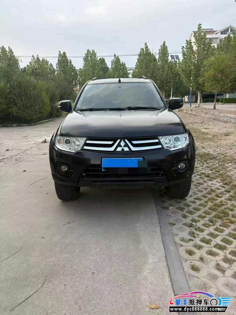 14年三菱帕杰罗轿车抵押车出售