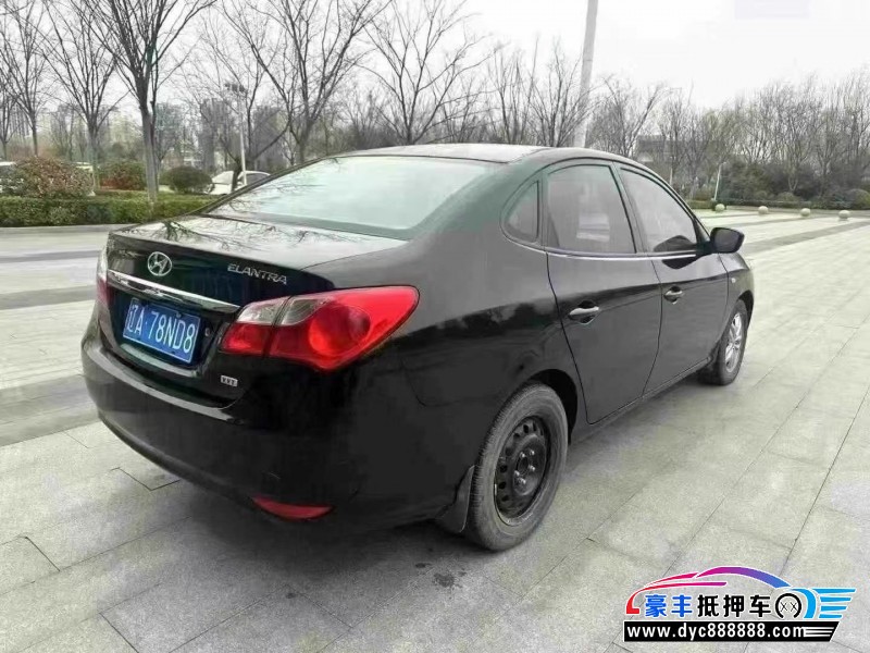 15年现代悦动轿车抵押车出售