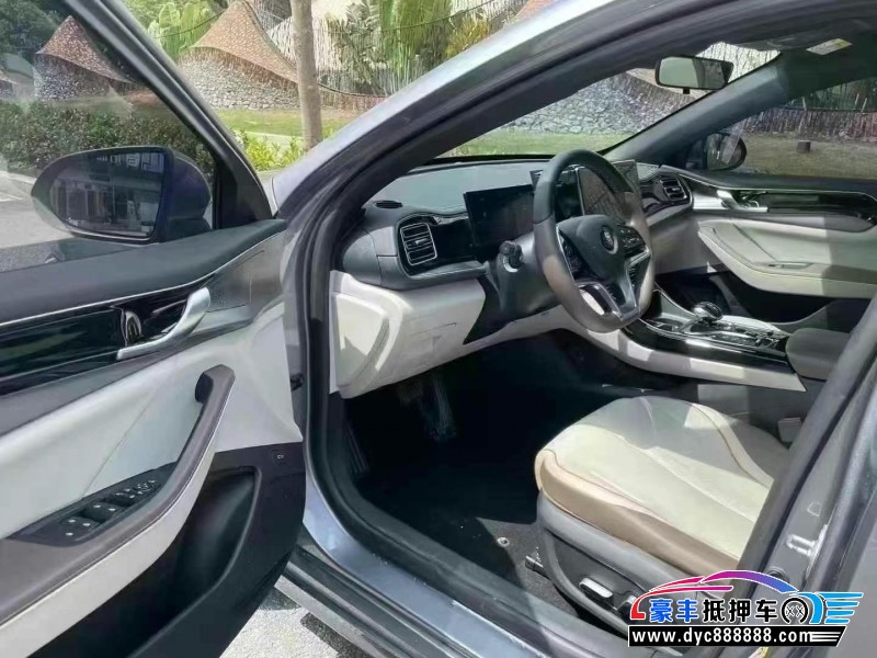 23年比亚迪秦轿车抵押车出售