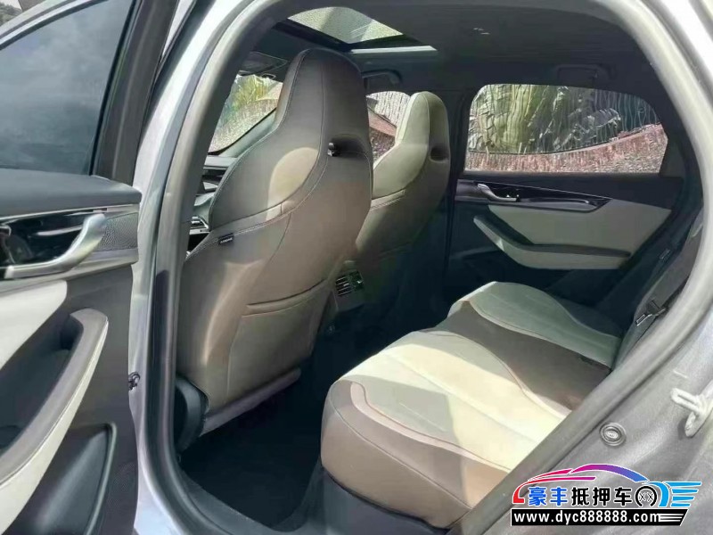 23年比亚迪秦轿车抵押车出售