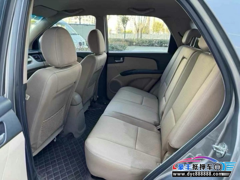 15年起亚狮跑轿车抵押车出售