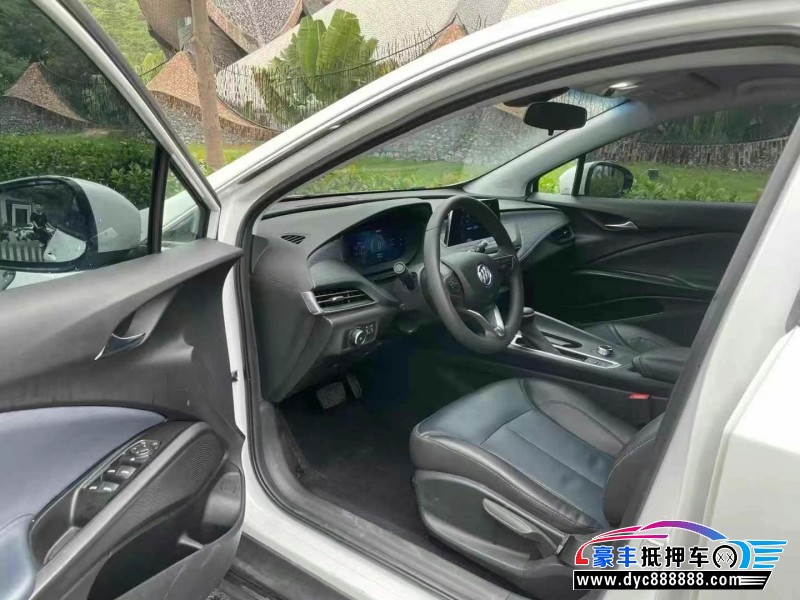 23年别克微蓝轿车抵押车出售