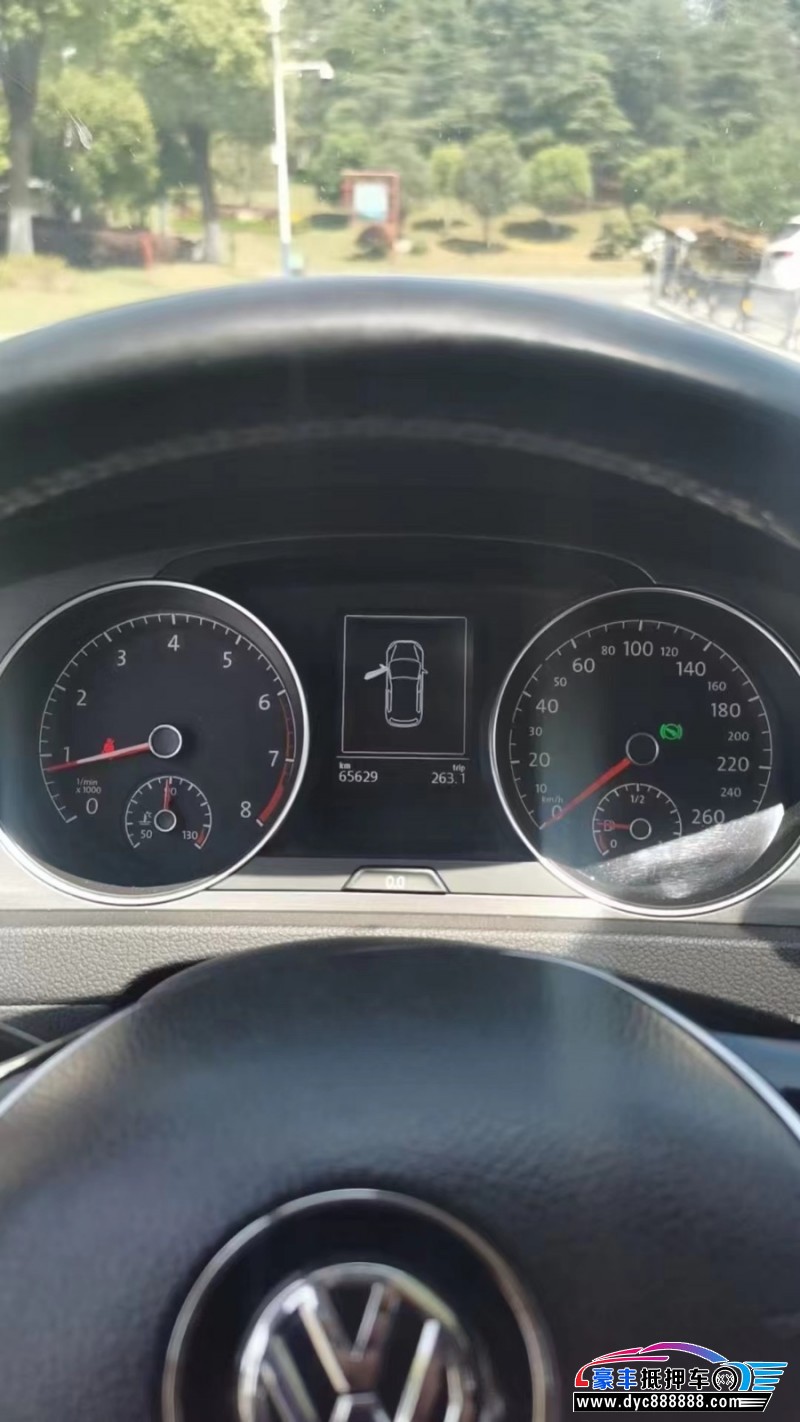 16年大众高尔夫轿车抵押车出售