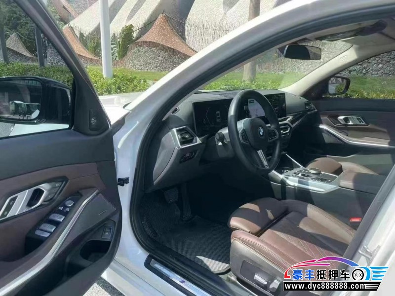 23年宝马3系轿车抵押车出售