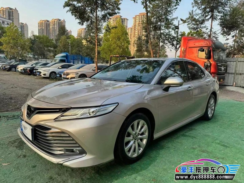 18年丰田凯美瑞轿车抵押车出售