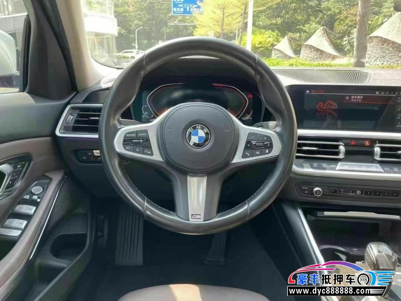 21年宝马3系轿车抵押车出售