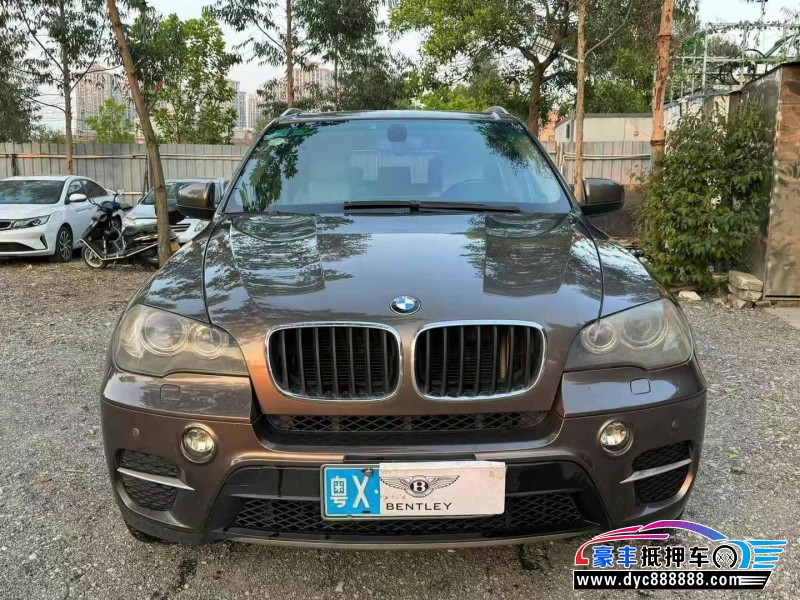14年宝马X5轿车抵押车出售