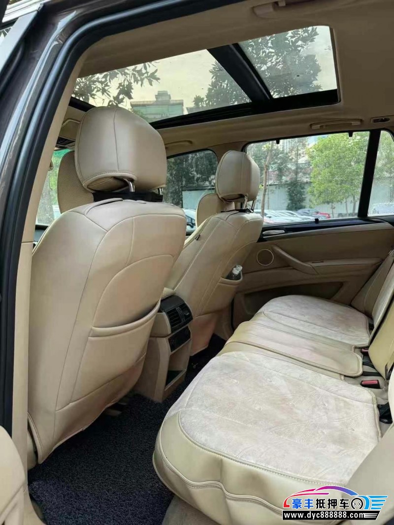 14年宝马X5轿车抵押车出售