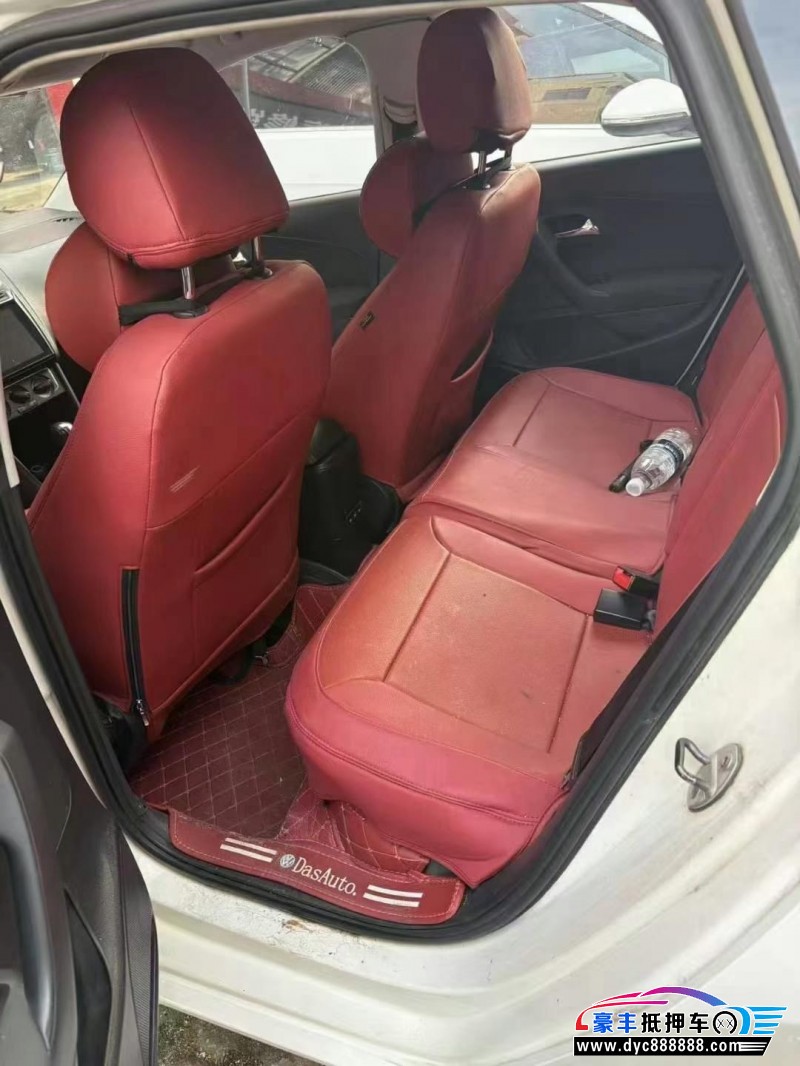 17年大众polo轿车抵押车出售