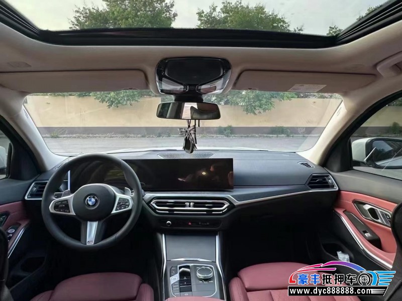 24年宝马3系轿车抵押车出售