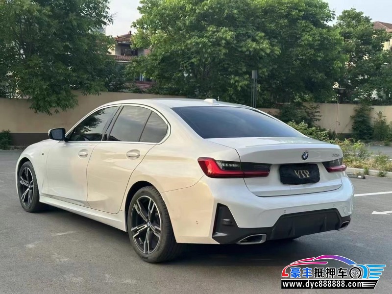 24年宝马3系轿车抵押车出售