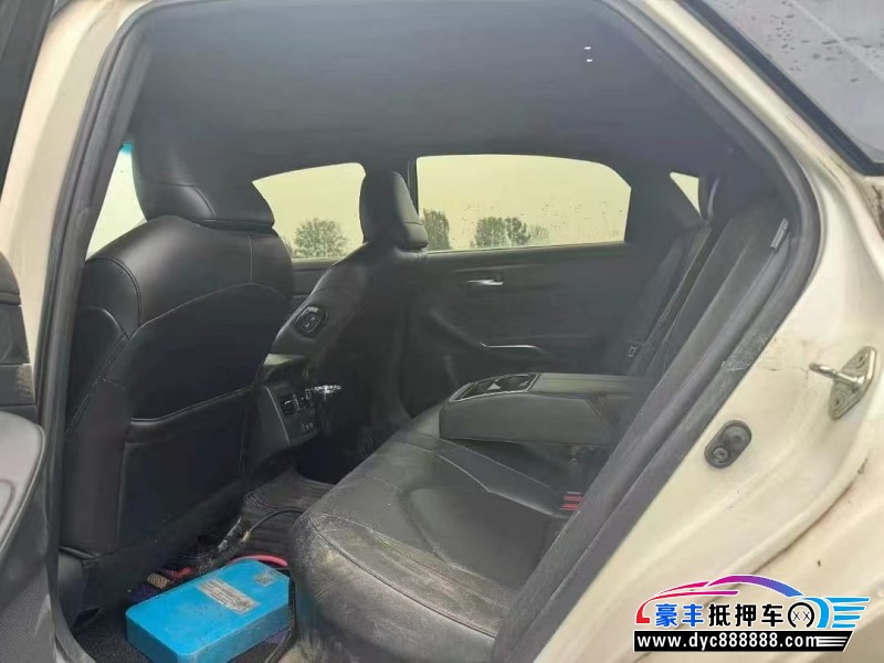 19年丰田亚洲龙轿车抵押车出售