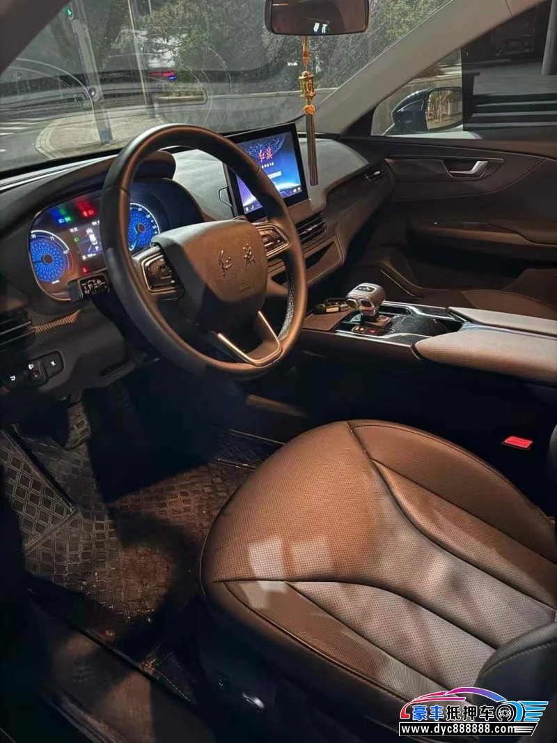 24年红旗EQM5轿车抵押车出售