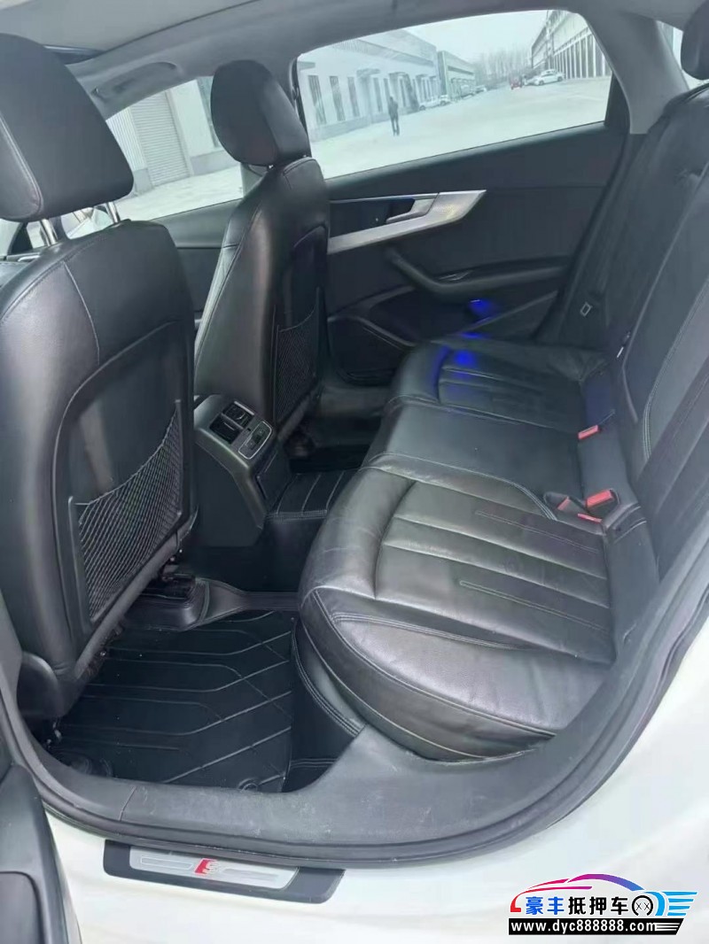 18年奥迪A4L轿车抵押车出售