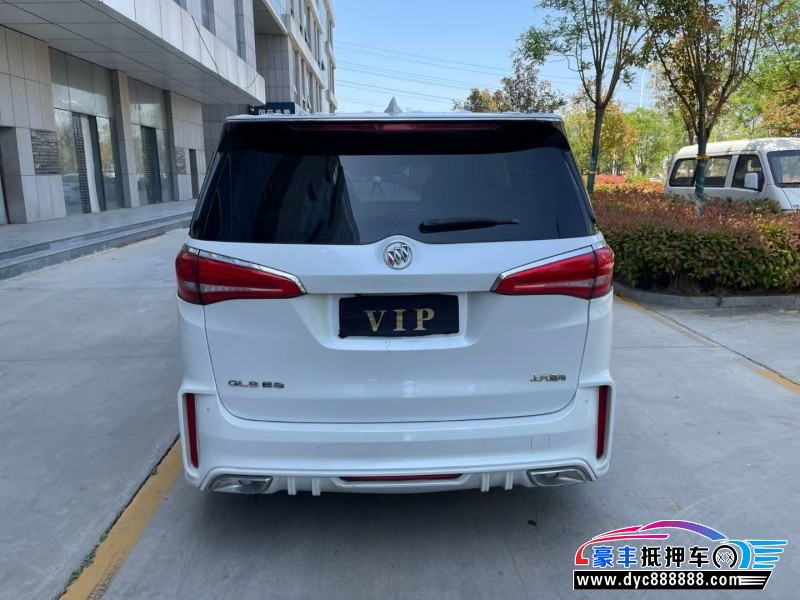 20年别克GL8轿车抵押车出售