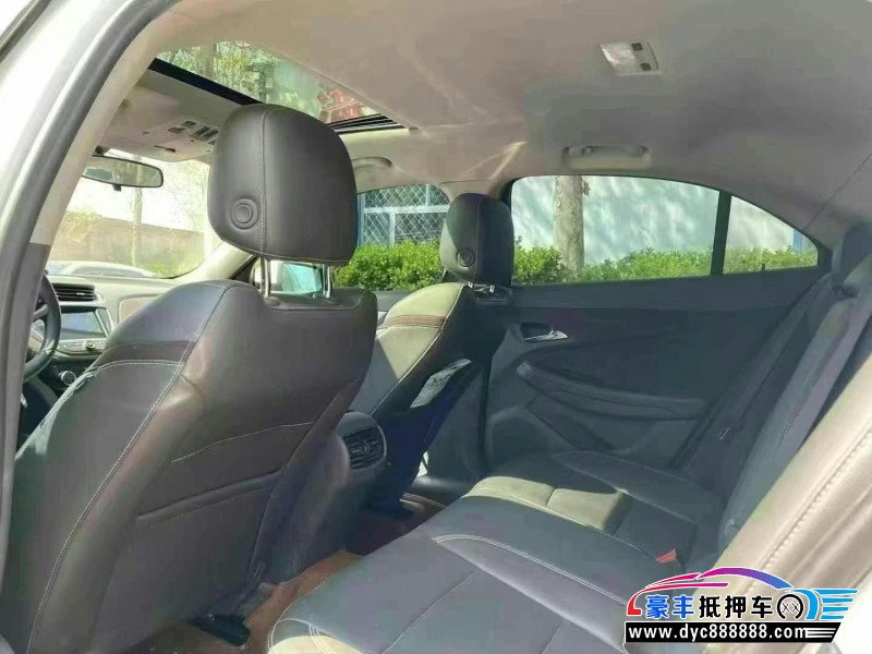 15年雪佛兰迈锐宝轿车抵押车出售