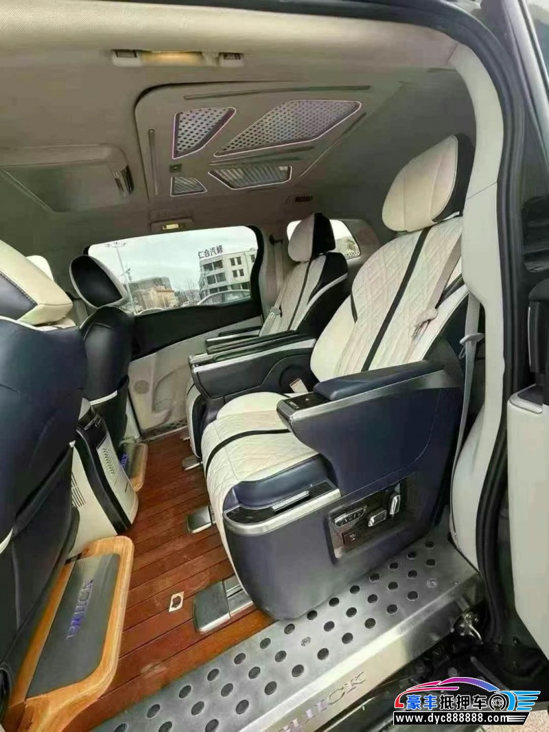 20年别克GL8轿车抵押车出售