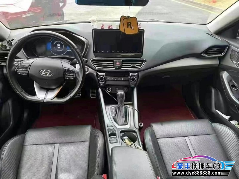 20年现代菲斯塔轿车抵押车出售