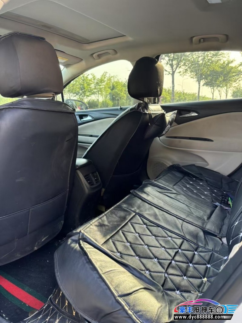 17年别克威朗轿车抵押车出售