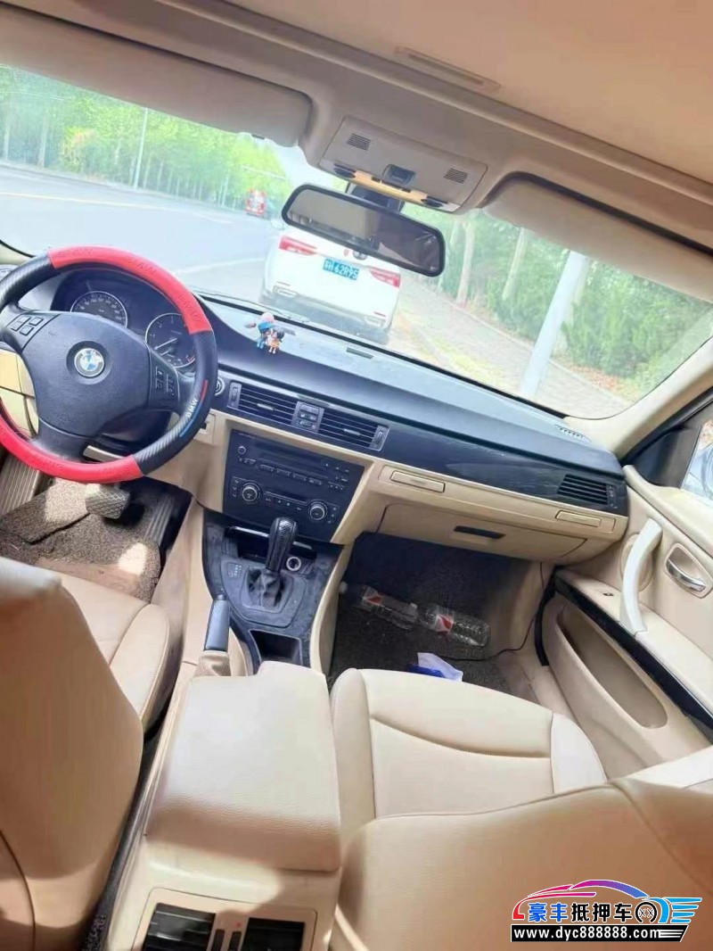 12年宝马3系轿车抵押车出售