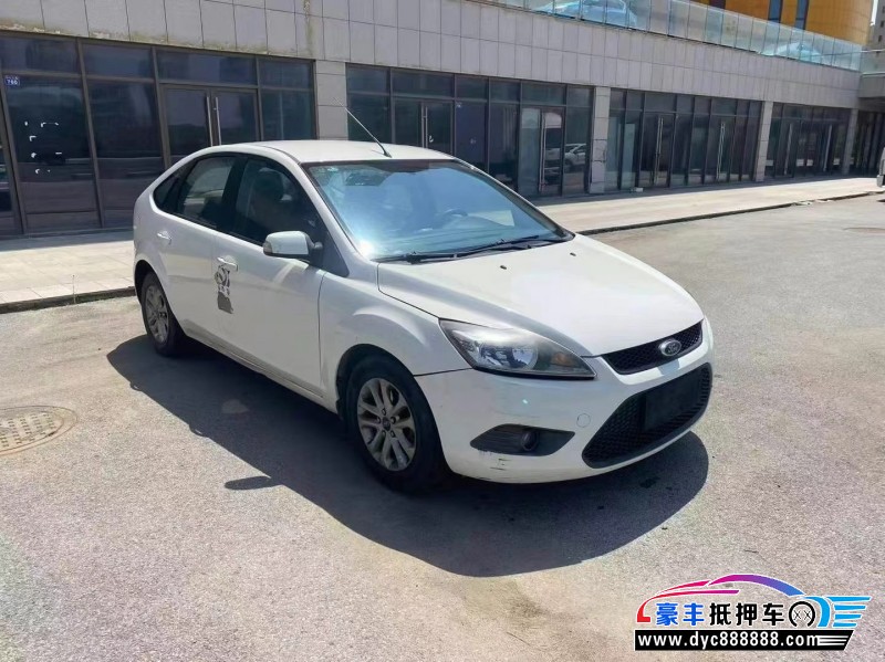 14年福特福克斯轿车抵押车出售