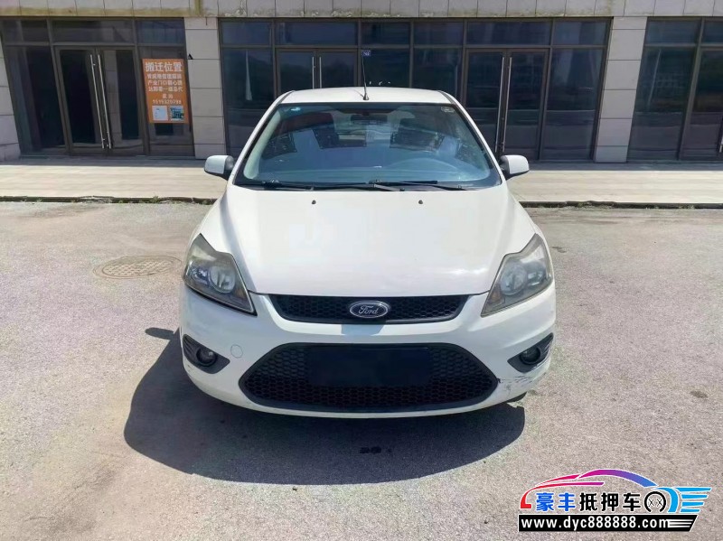 14年福特福克斯轿车抵押车出售