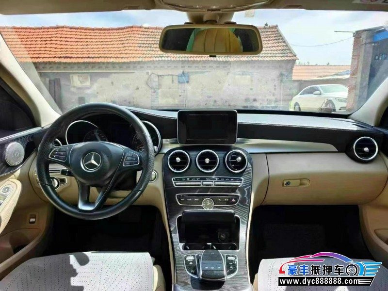 14年奔驰C轿车抵押车出售