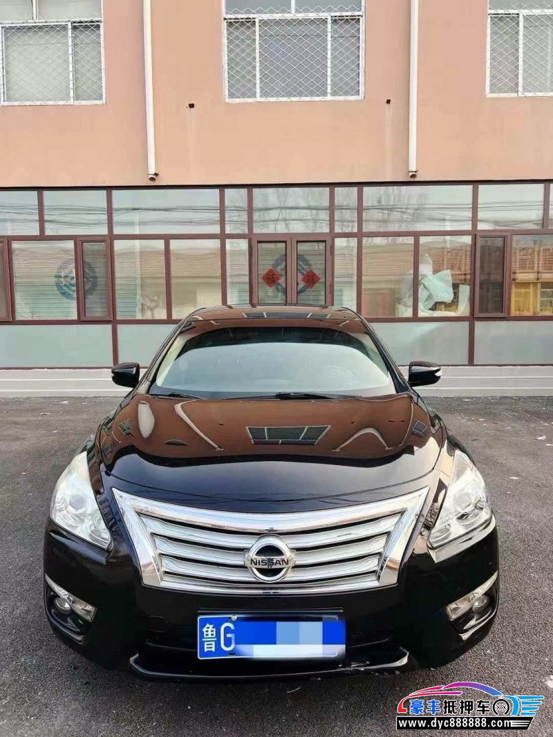 15年日产天籁轿车抵押车出售