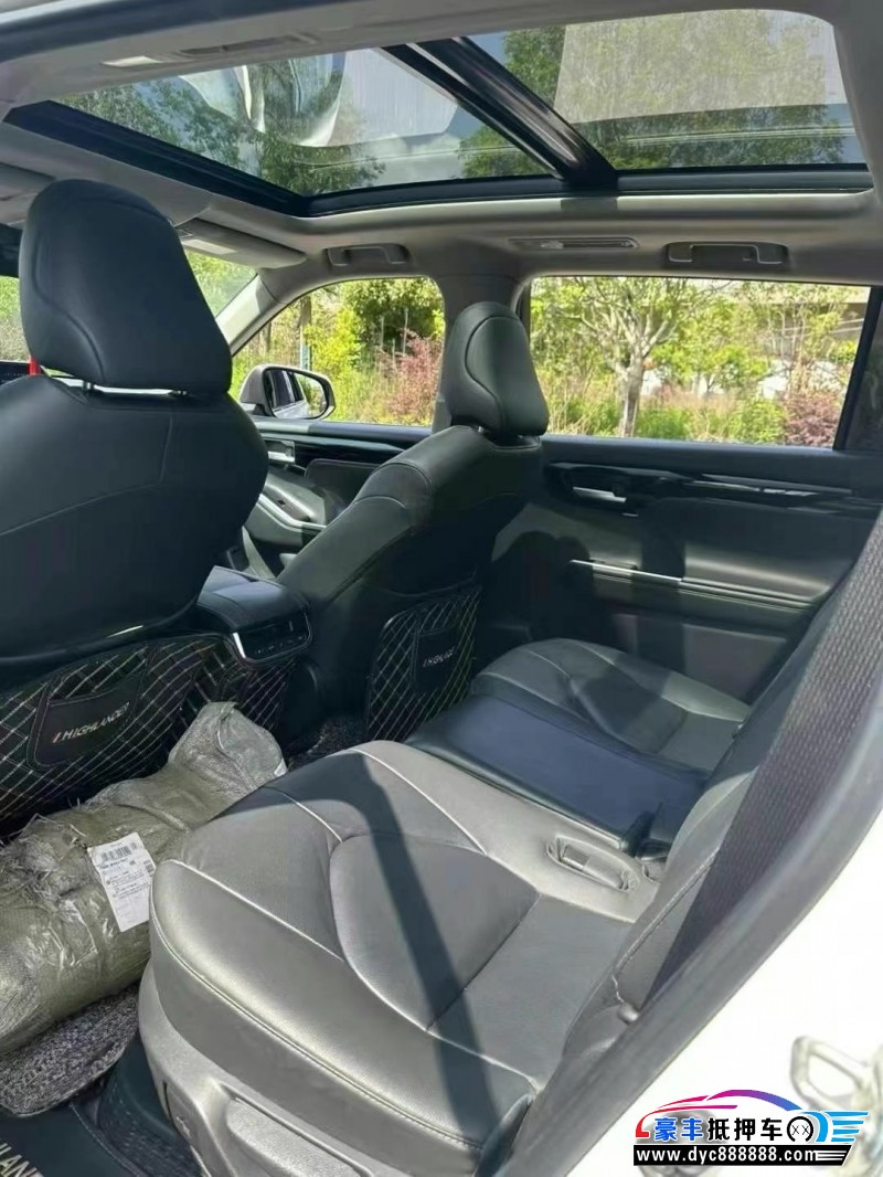 21年丰田汉兰达轿车抵押车出售