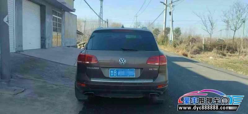 15年大众途锐轿车抵押车出售