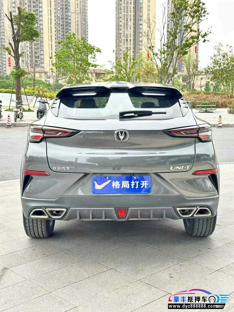 21年长安长安UNI轿车抵押车出售