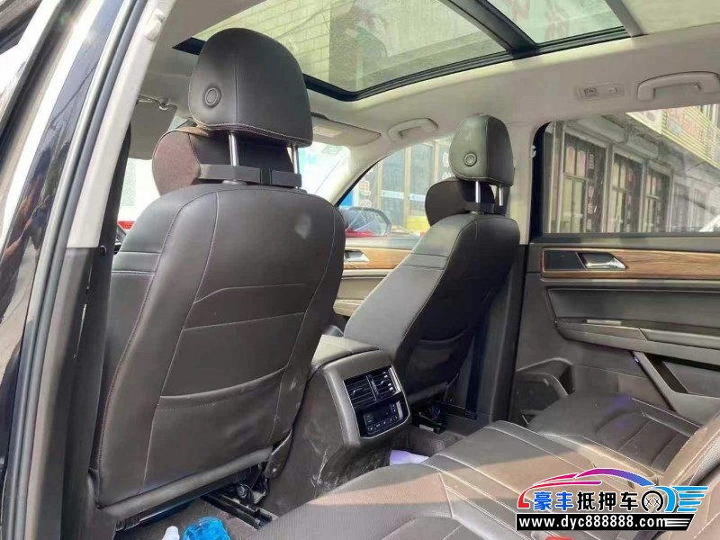 17年大众途昂轿车抵押车出售