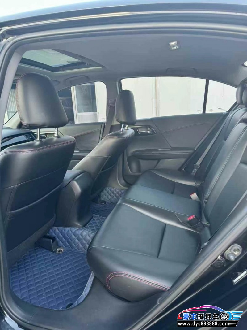 17年本田雅阁轿车抵押车出售