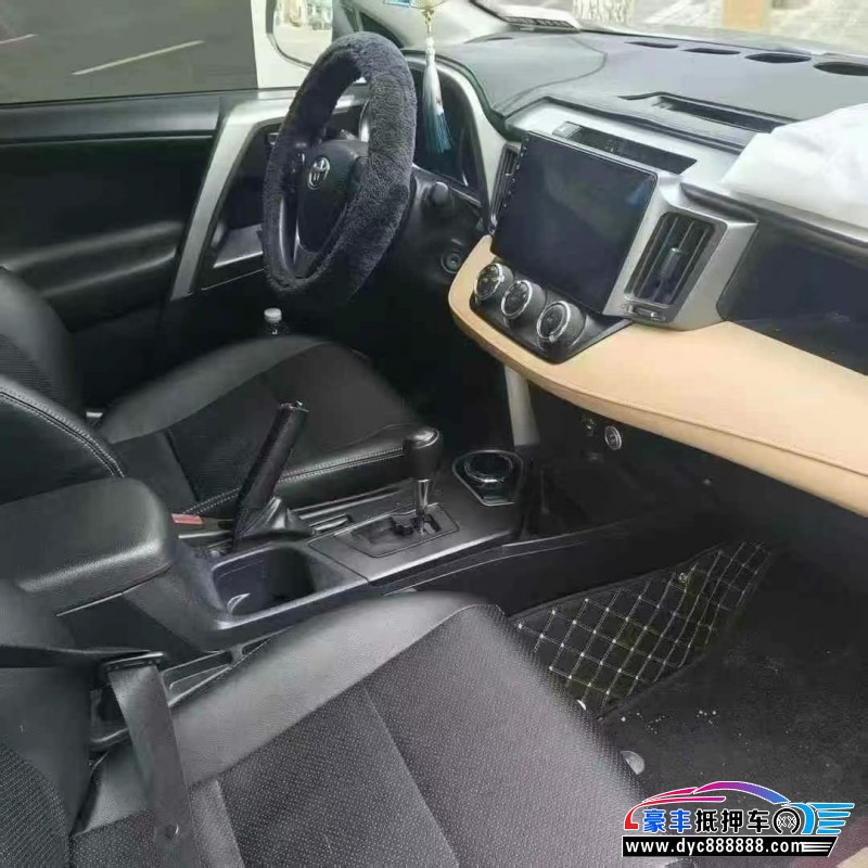 18年丰田RAV4轿车抵押车出售
