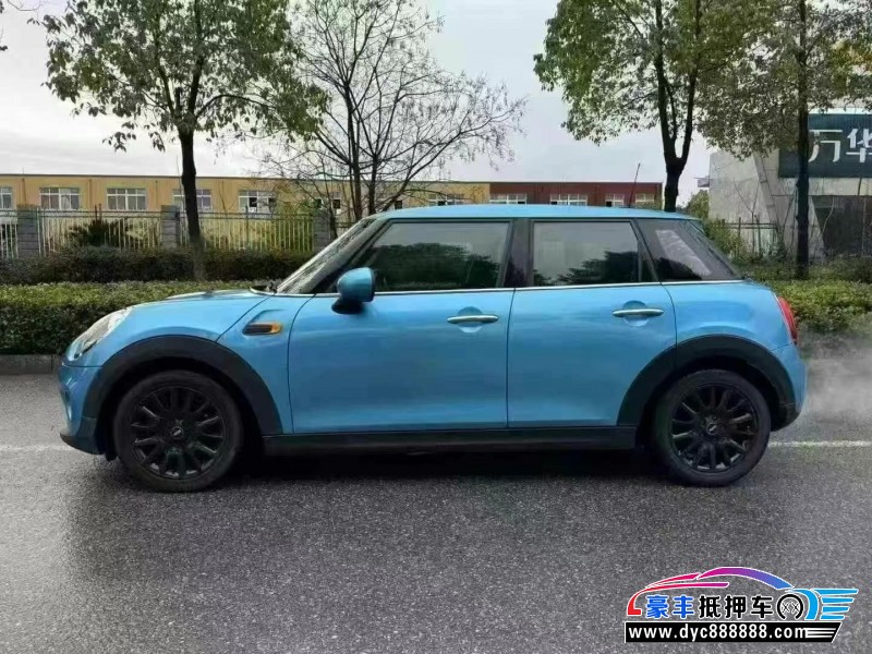 18年宝马MINI轿车抵押车出售