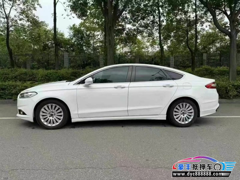 14年福特蒙迪欧轿车抵押车出售