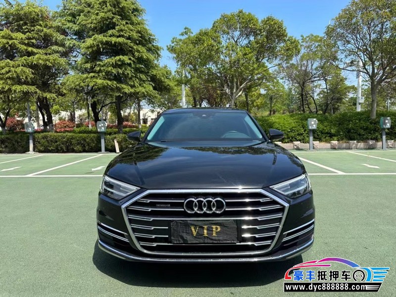 20年奥迪A8L轿车抵押车出售
