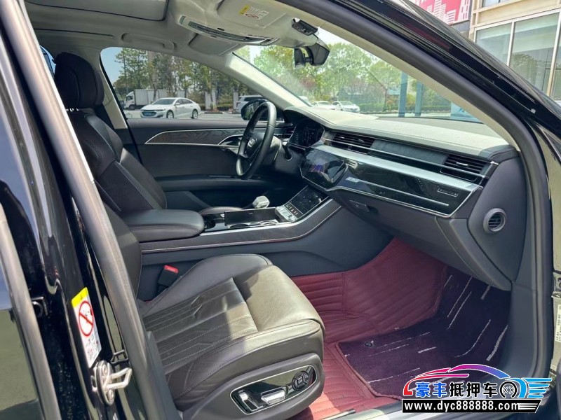 20年奥迪A8L轿车抵押车出售