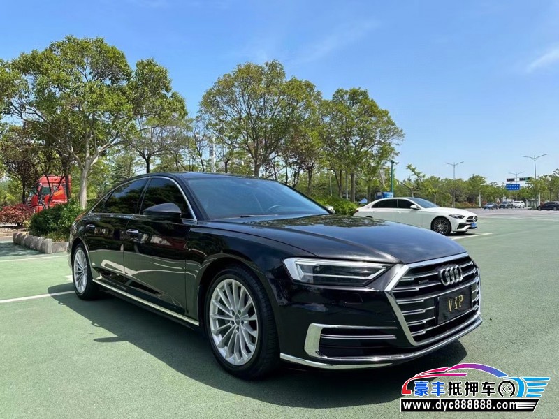 20年奥迪A8L轿车抵押车出售