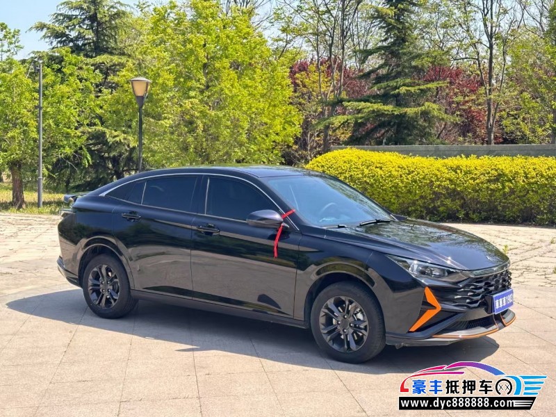 25年东风风神奕炫轿车抵押车出售