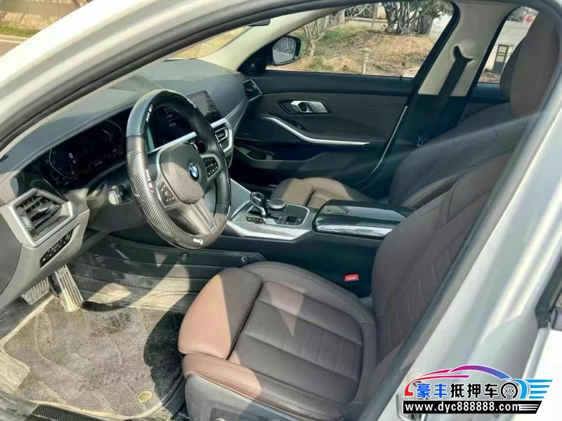 21年宝马3系轿车抵押车出售