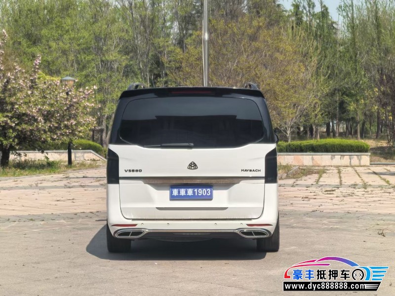 17年奔驰V轿车抵押车出售