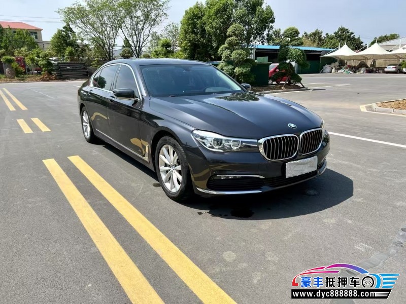 17年宝马7系轿车抵押车出售
