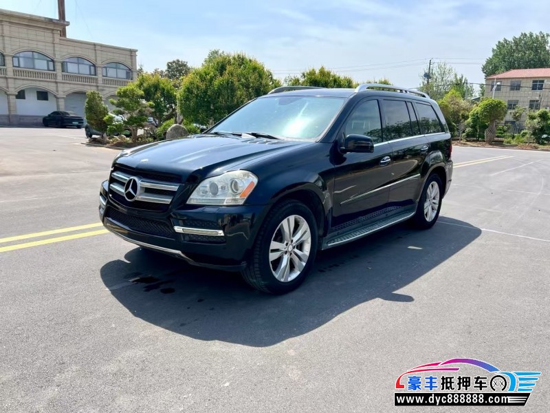 12年奔驰GL轿车抵押车出售