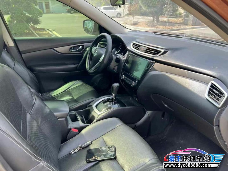 17年日产奇骏轿车抵押车出售